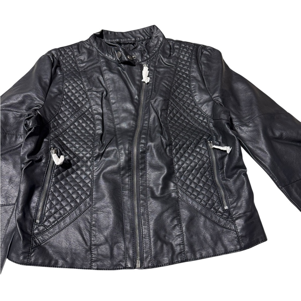 Elegant Black Quilted Leather Jacket